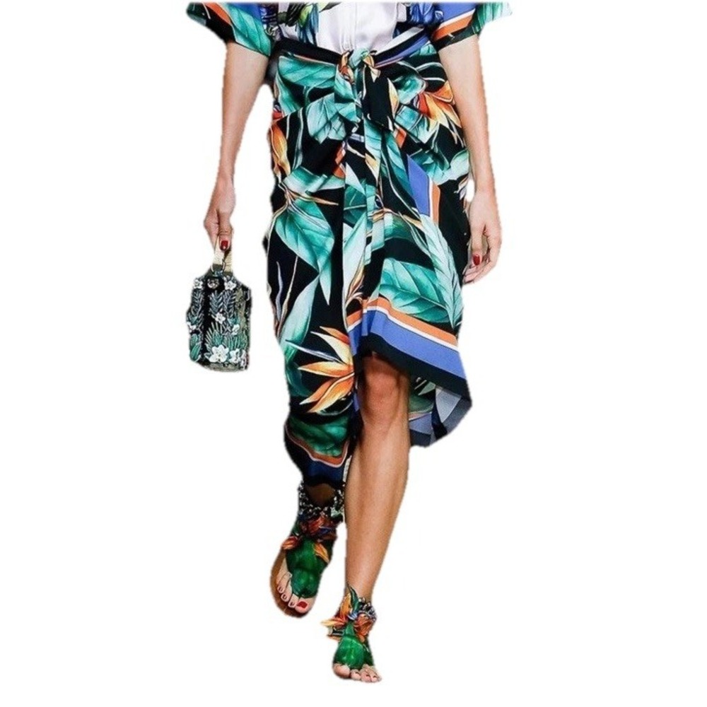 Dolce & Gabbana Womens Silk Wrap Skirt‎ Tropical  Print Resort Black Size 40 IT